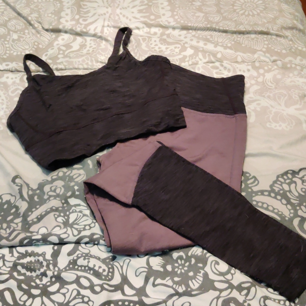 Manuka legging with matching sports bra